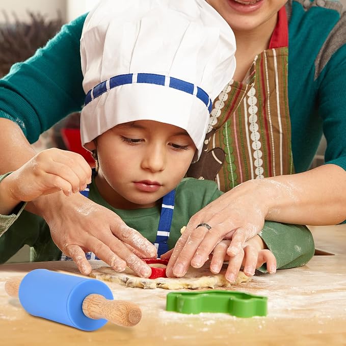 Mini Silicone Rolling Pin for Kids, Non-stick Surface Wood Handle, 9 Inch 1 Pack Red Christmas Tree